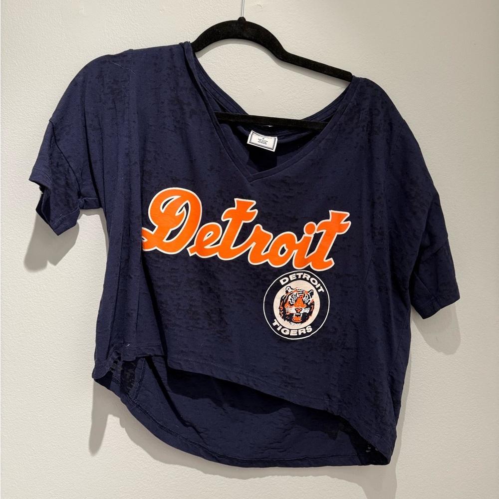 VS Pink Detroit Tigers Crop Top